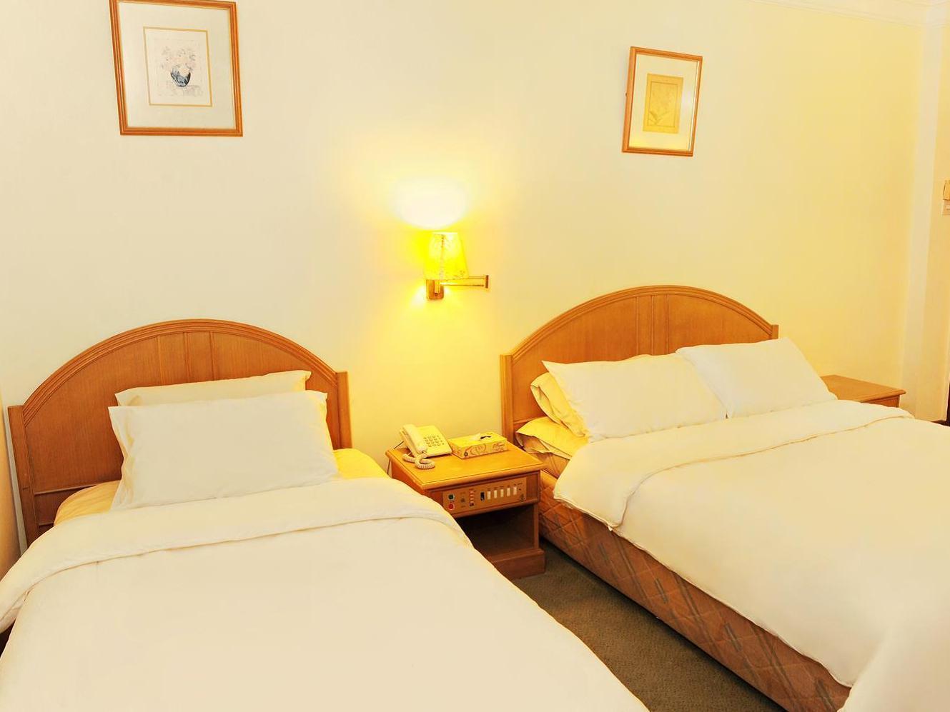Borneo Hotel Kuching Eksteriør bilde